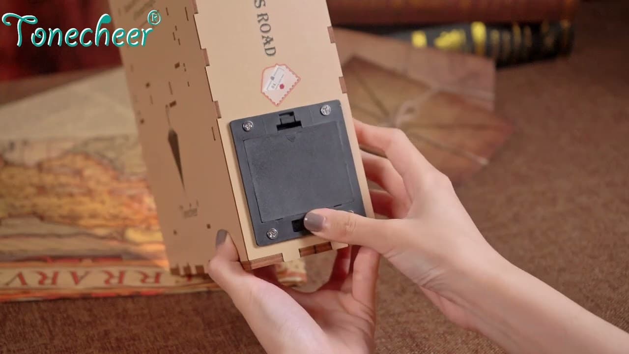 Букнук Tonecheer Чаринг Кросс Роуд, 84 video thumbnail