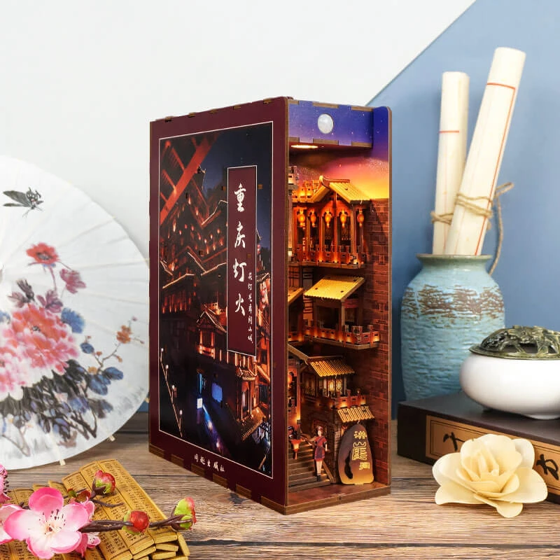 TQ512 Lights in Chongqing (8).jpg