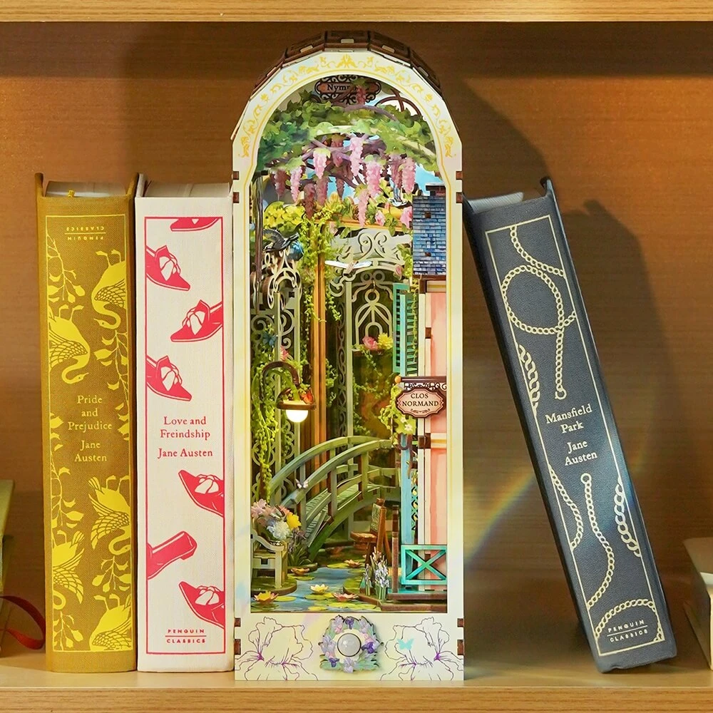 TQ138 Giverny Garden (8).jpg